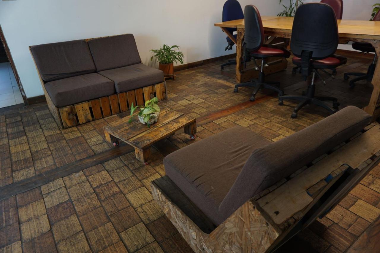 Casa Arq Hostal Кали Екстериор снимка